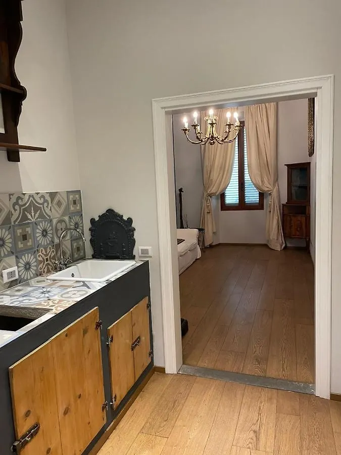 Bed & Breakfast Borgo Pinti Suites Le Stanze Dei Nobili Florence
