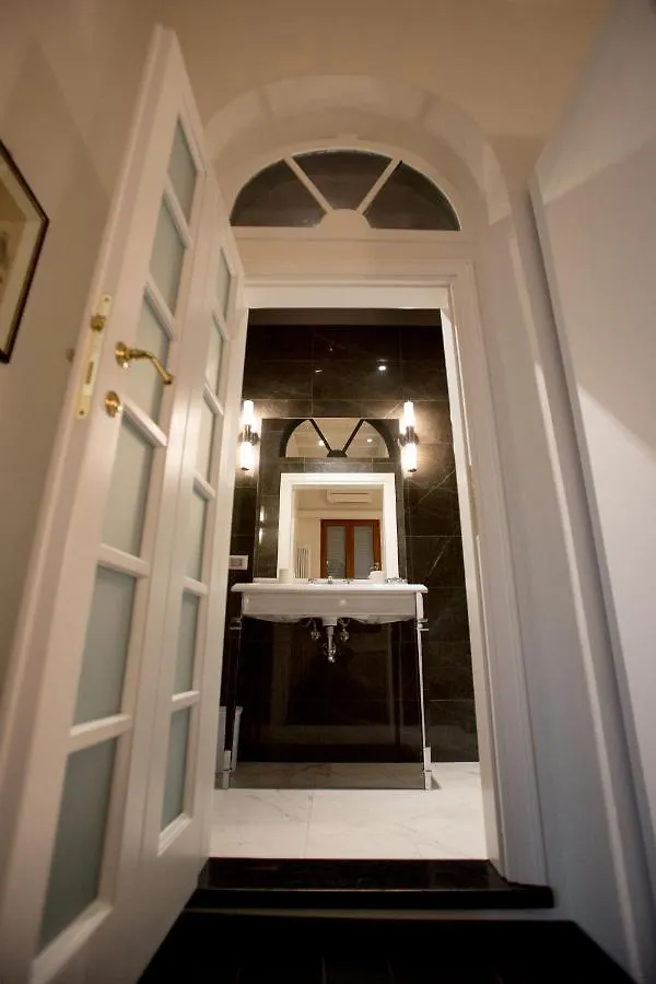 Bed & Breakfast Borgo Pinti Suites Le Stanze Dei Nobili Florence Italië