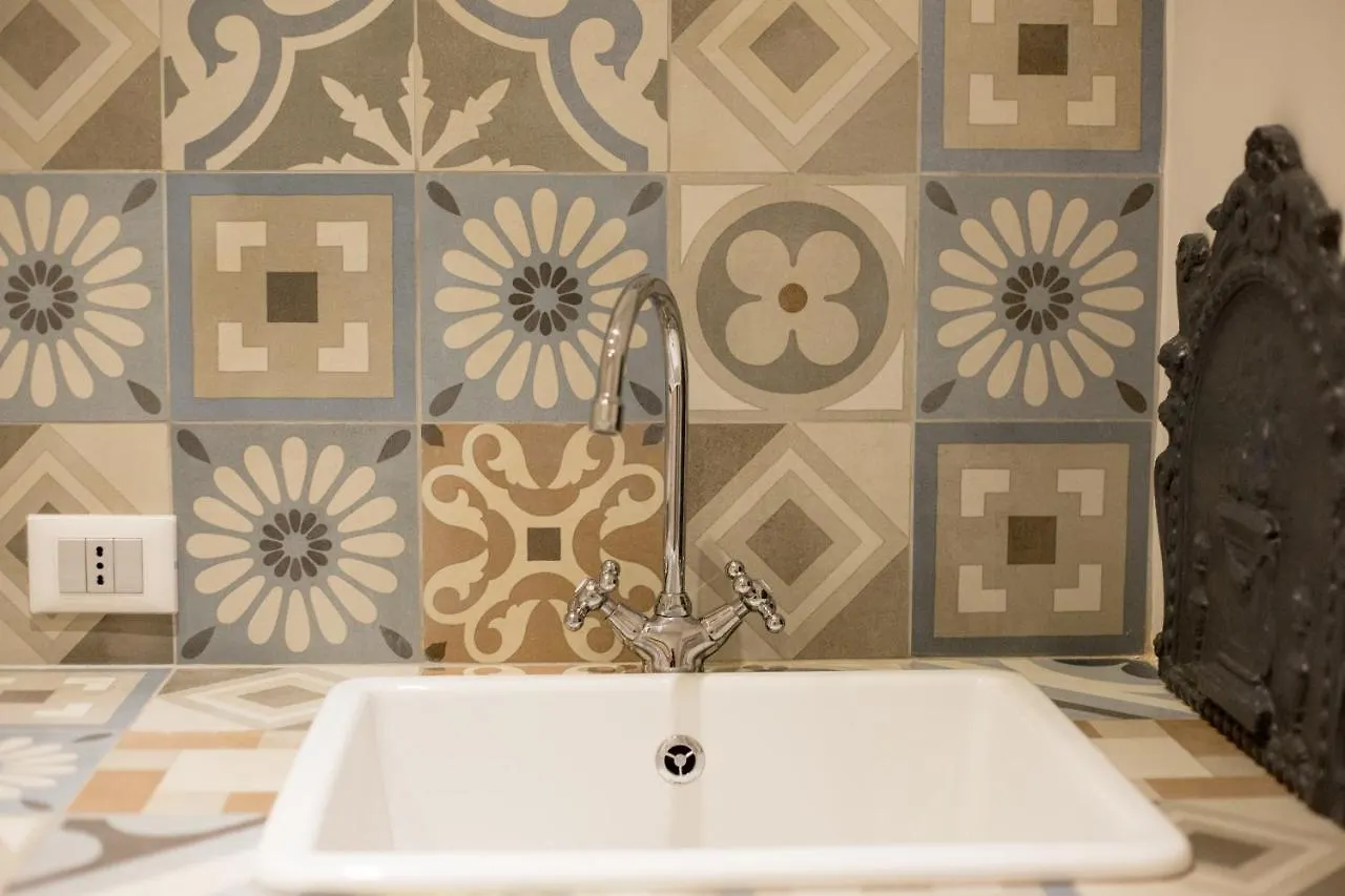 Borgo Pinti Suites Le Stanze Dei Nobili Florence Bed & Breakfast