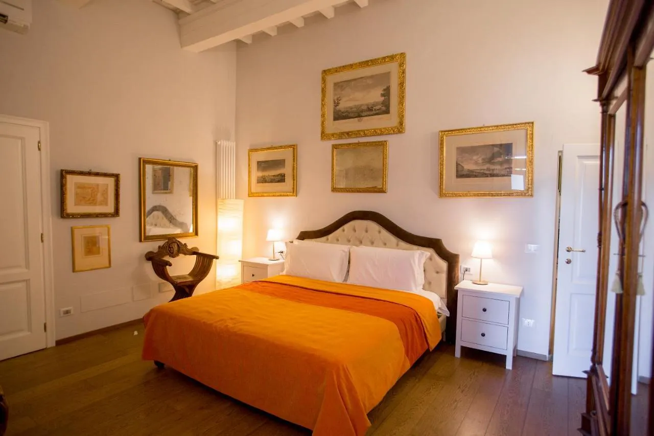 Borgo Pinti Suites Le Stanze Dei Nobili Floransa İtalya