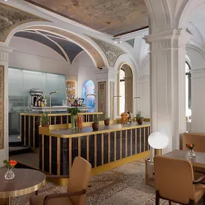 Maison Piazza Di Spagna Esperienze Otel Roma