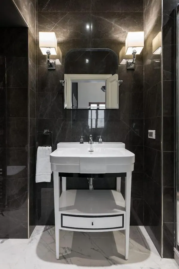 Borgo Pinti Suites Le Stanze Dei Nobili Florence Bed & Breakfast